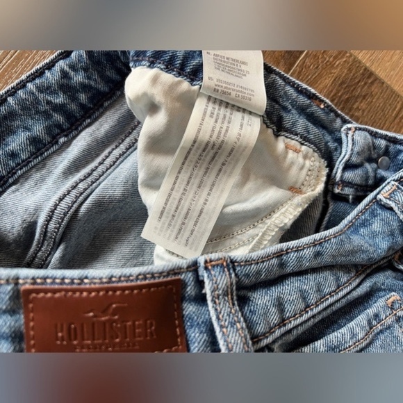 Upcycled Hollister Ultra High Rise Vintage Straight Jeans with Lace - Picture 10 of 11